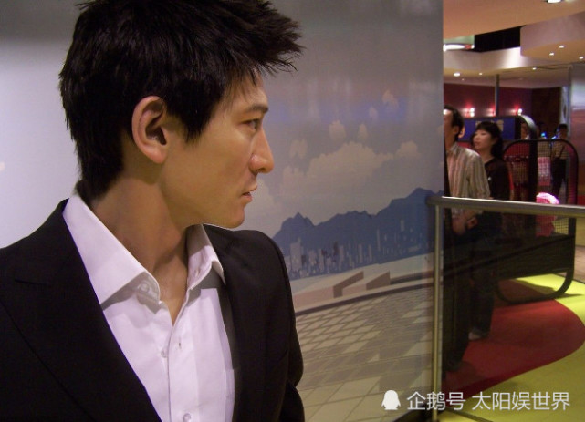 乐坛中入驻蜡像馆的五位歌手,四大天王只差他,网友:黄家驹最像