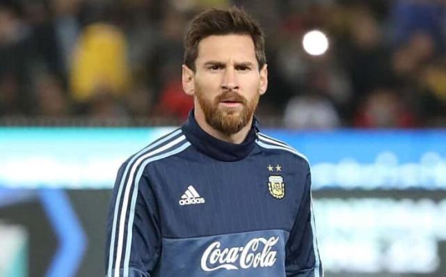 曝C罗将回归葡萄牙国家队 梅西重返阿根廷却毫