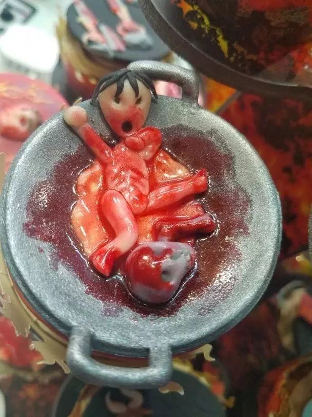 前TVB力捧花旦生日收粉丝送恐怖蛋糕 寓意能