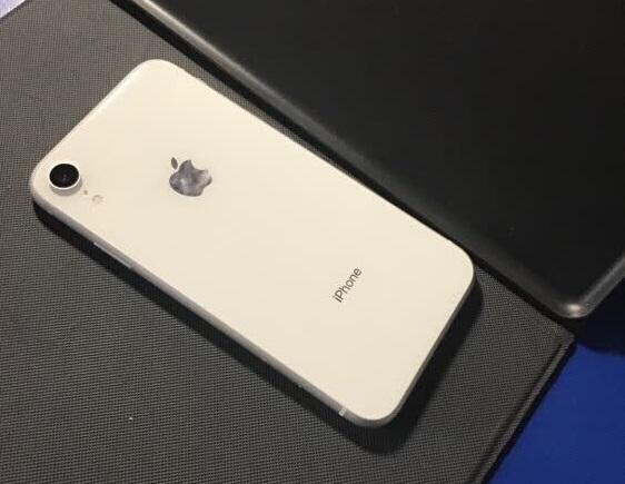 iPhoneXR使用一天后的真实体验,看完决定买不