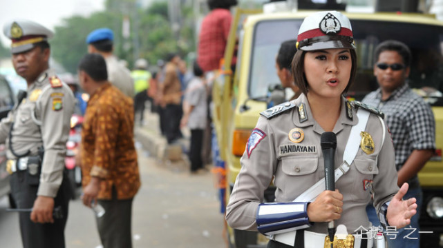 印尼女性想当警察必须是处女 童贞测试让被测者想自杀 童贞 印度尼西亚