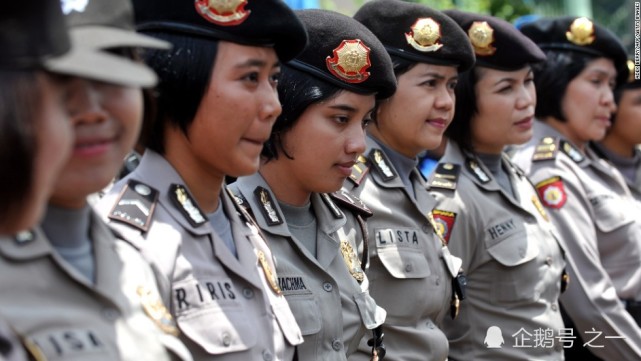 印尼女性想当警察必须是处女 童贞测试让被测者想自杀 童贞 印度尼西亚