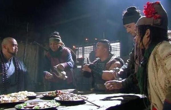 鲁智深|请尊重打虎将李忠，因为他比鲁智深更义气，比武松更正义，比林冲更感恩