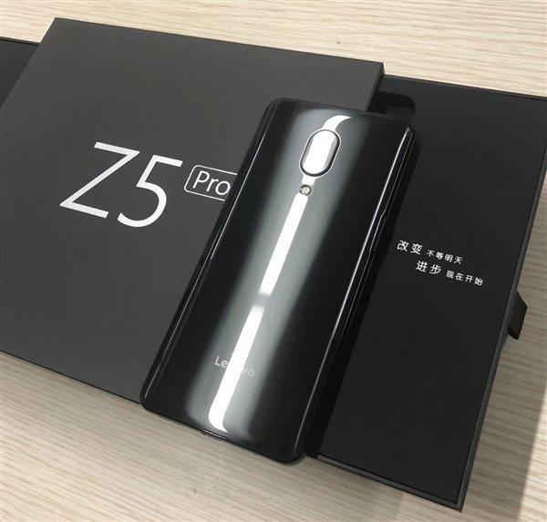 联想Z5PRO真机曝光,MIUI遭吊打,常程:ZUI香过