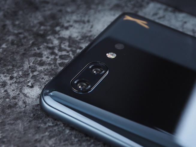 努比亚X上手体验:旗舰双侧指纹,实用超大双屏幕