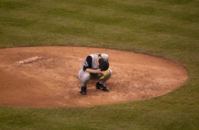 竖中指打架丢护照错过比赛39岁金炳贤在离开棒球两年后回归