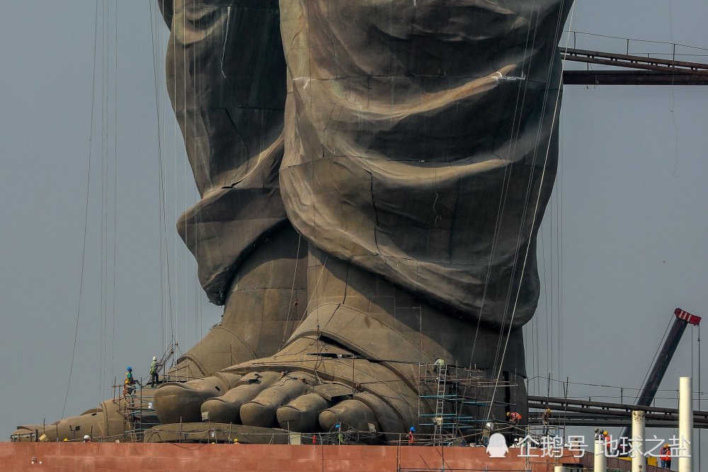 世界最高雕像昨儿在印度揭幕,印度人高兴了,未
