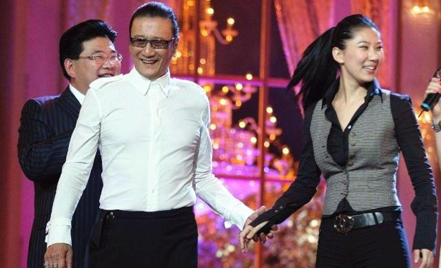 分手后老人崩溃大哭,真实原因令人唏嘘不已