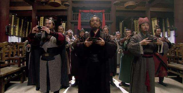 的刘关张三兄弟还是《水浒传》中的一百零八将,都出现了结拜的现象