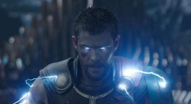 《复联3》中浣熊送给雷神的眼睛哪来的?他藏