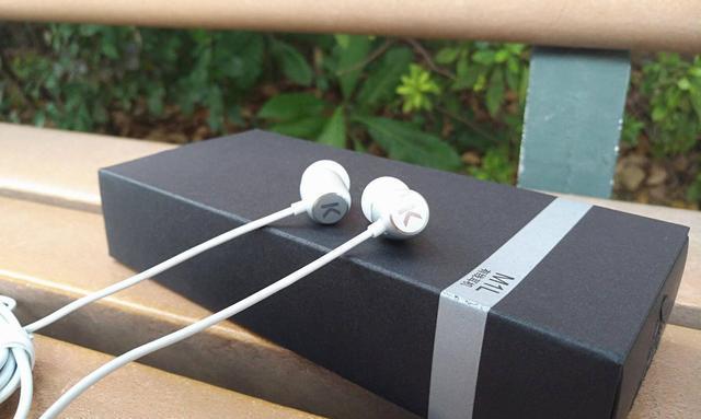 不止音质好,佩戴舒适也是王道!酷狗M1L音乐耳