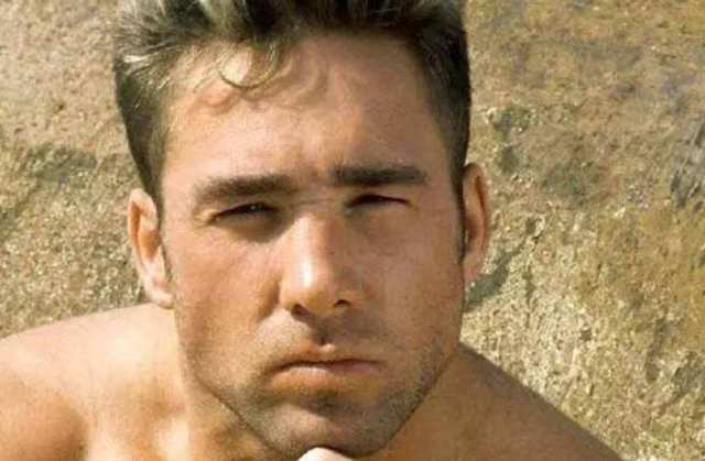 美国的鬼畜王叫比利,巴西的鬼畜王叫香蕉君!而中国的他打篮球!