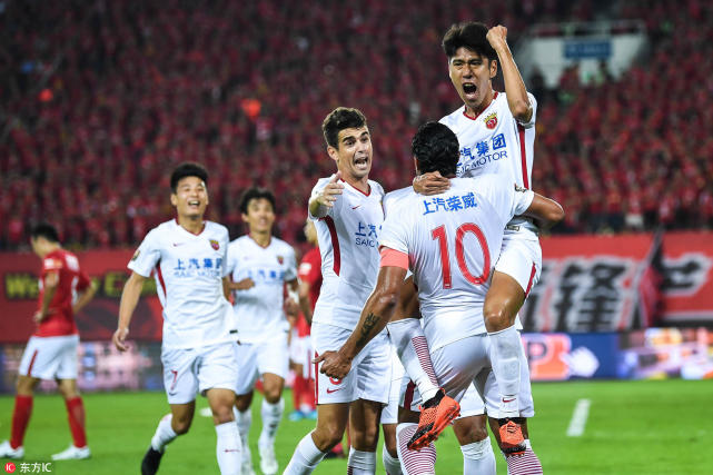 冠军在招手!上港5-4双杀恒大5分领跑 武磊胡尔