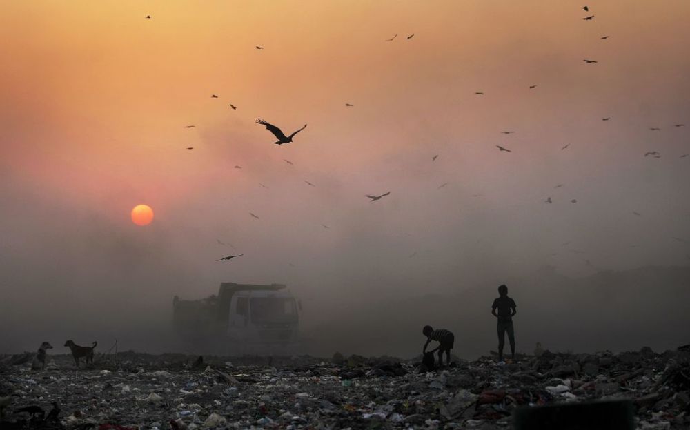 印度首都雾霾严重民众叫苦不迭 每年上百万印