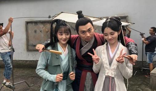 新版白娘子:小青美翻了,李公甫又帅又仙,但网友却想扑倒法海