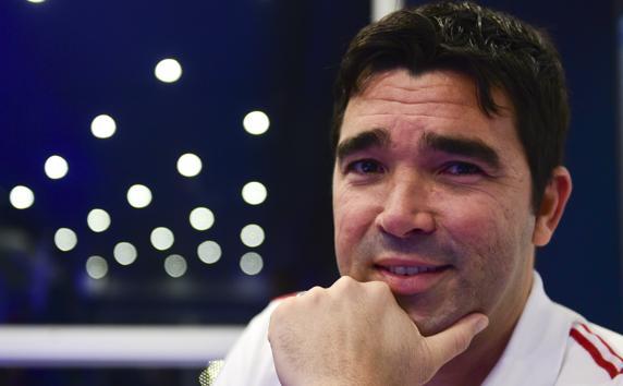 德科:看好巴萨尤文夺欧冠 金球奖应在梅西C罗