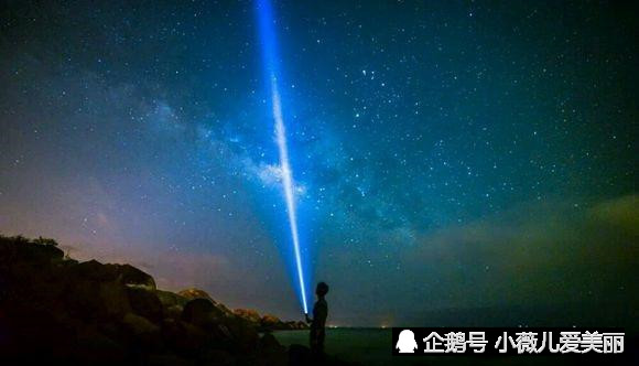 手电筒的光柱能不能照射到月球.听听科学家怎么说!