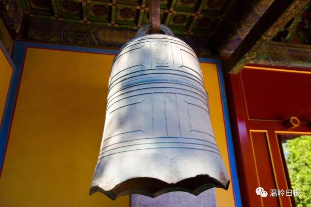 曾有一口飞来钟 温岭民谣《太平谣》是这样说的: "下水洞格钟,长大楼