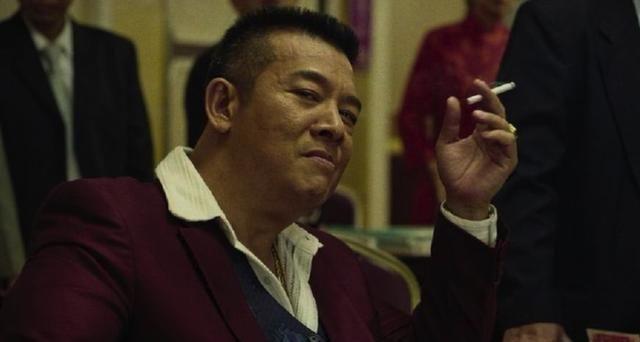 他绰号"肥仔坤",却是香港最强黑老大,陈惠敏是他的贴身保镖!