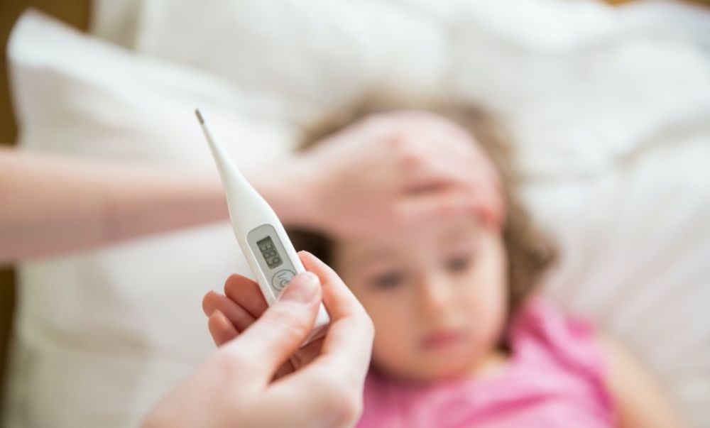 孩子反复高烧,最后确诊是流感