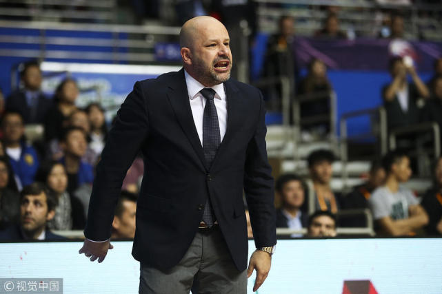 雅尼斯谈方硕伤情:仍无定论 但愿不严重