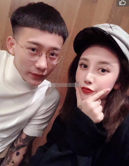 刘叉叉最新女友照片曝光网友一年换十个你身体受的了吗