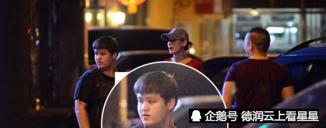 宁静20岁混血儿子近照,五官精致像极了爸爸,母子同框像恋人