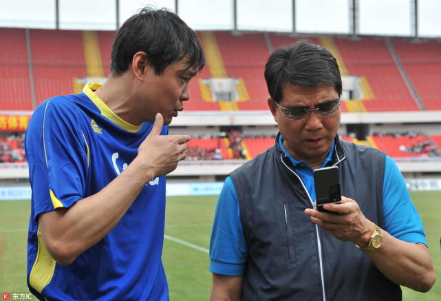 一座城两支队三代人 徐根宝20年撑起上海足球