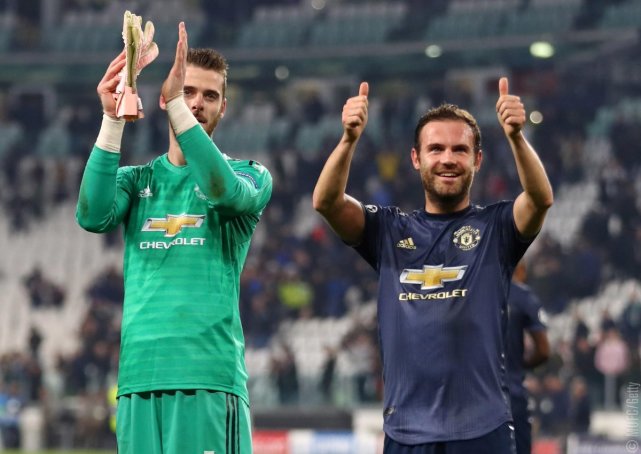 无逆转不曼联!穆帅神奇换人俩弟子建功 红魔连