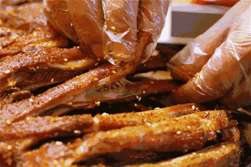 酸烂肉 糁饭 碱  水  虾 五佛稻田蟹 & 豆 腐 五佛大碗鱼 & 砂 锅麻 