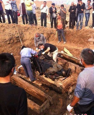 湖南一考古隊長，帶隊考古卻不幸挖開自家祖墳，墓中寶物全部上交 歷史 第4張