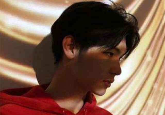 变形计:追梦少年豪哥,曾流落街头不愿回家,母亲一句话暴露原因