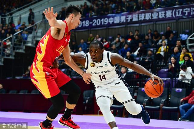 刘炜破万分大关 成CBA历史第3位10000分先生