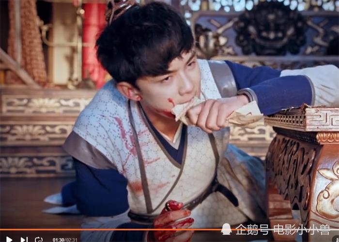 萧炎被纳兰家族悔婚,重伤之下含恨吃掉婚书,立誓:莫欺少年穷