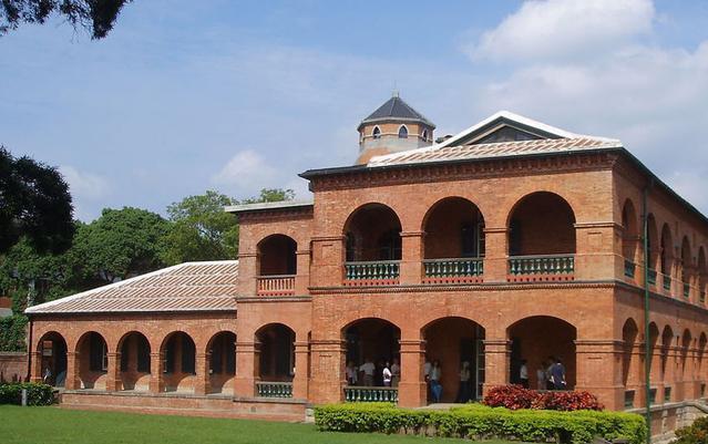 台北县红毛城,台湾现存最古老的建筑之一,曾被英国政府长期租用