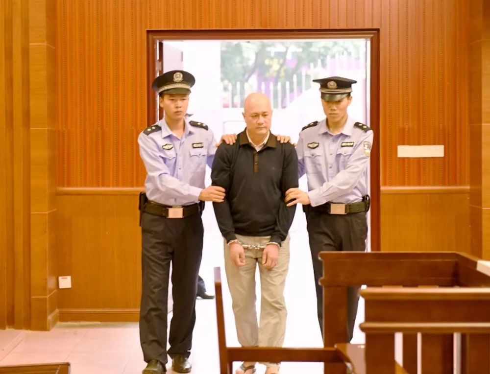 曾轰动玉林和容县的这件案件,罪犯执行死刑!_腾讯新闻