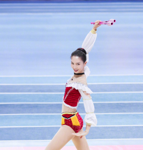 超新星全运会除了金晨 安悦溪也体操表演了 两