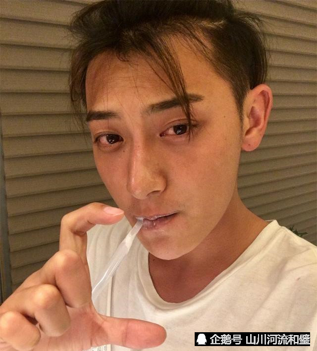 娱乐圈中男明星的素颜照,杨洋帅气,邓伦素颜真是令人堪忧啊!