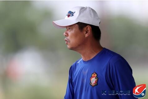 中超俱乐部邀K联赛亚军主帅执教 年薪超20亿