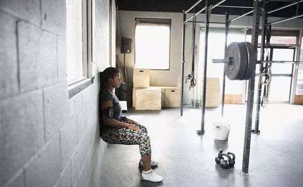 爱运动的老人家们,健身不能光顾着动作酷炫啊