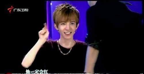 单手抱赵丽颖的金瀚男友力爆棚,曾参加选秀获