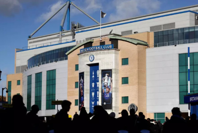 FIFA指控切尔西违规签约 蓝军恐遭两年转会禁令
