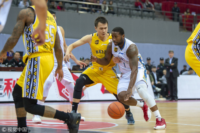 江苏苏州肯帝亚胜北控结束连败 斯隆砍30+7