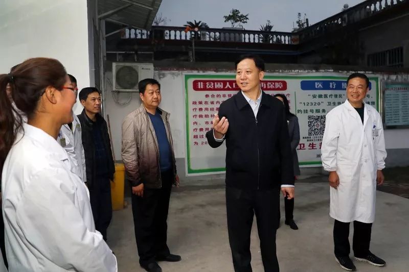 黄晓武蹲点走访濉溪县临涣镇海孜村