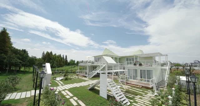 你和我的倾城时光:赵丽颖住郊区别墅,却是租的