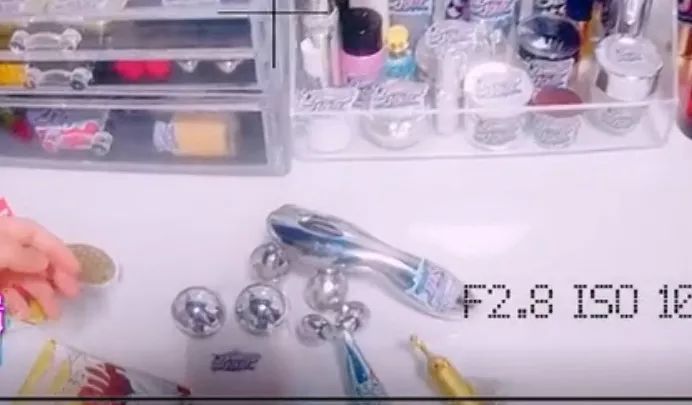 张嘉倪用不到20的泡脚桶就抢走了大s美容大王