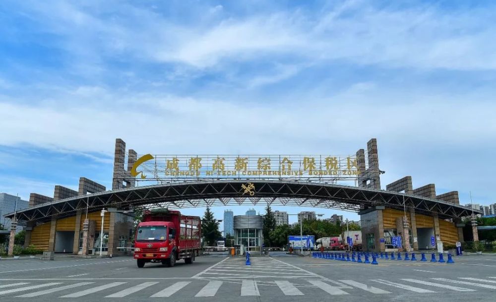 营商环境|成都蝉联“中国国际化营商环境建设标杆城市”奖！