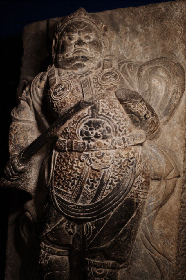 北宋开元寺力士造像