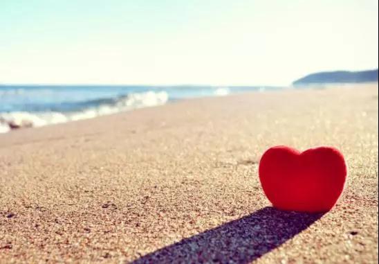 女人真正放下一个男人,不是拉黑删除,而是做到