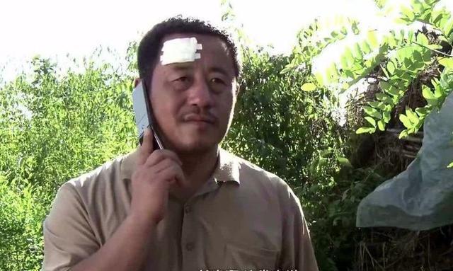 他在《春风十风》中饰演顾晓曼.